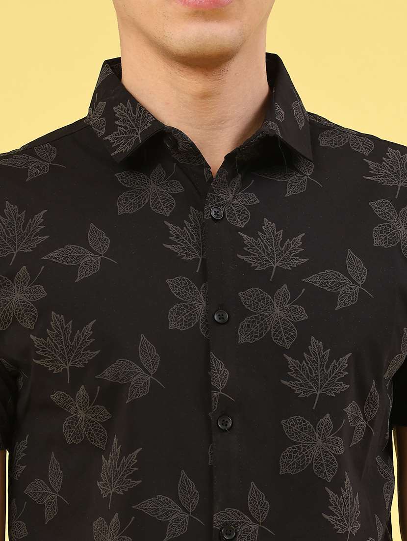 men printed short sleeve slim fit casual shirt - 22357205 -  Standard Image - 1