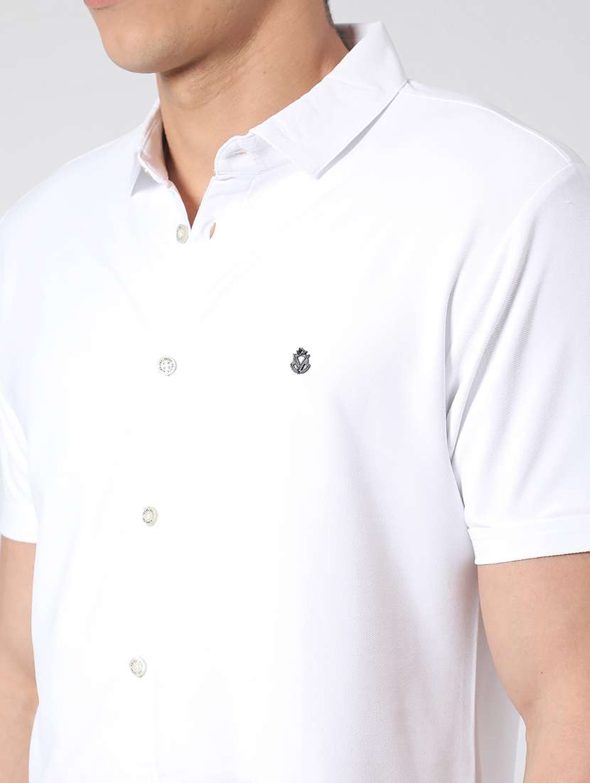 Men Solid Short Sleeve Slim Fit Casual Shirt - 22357226 -  Standard Image - 1