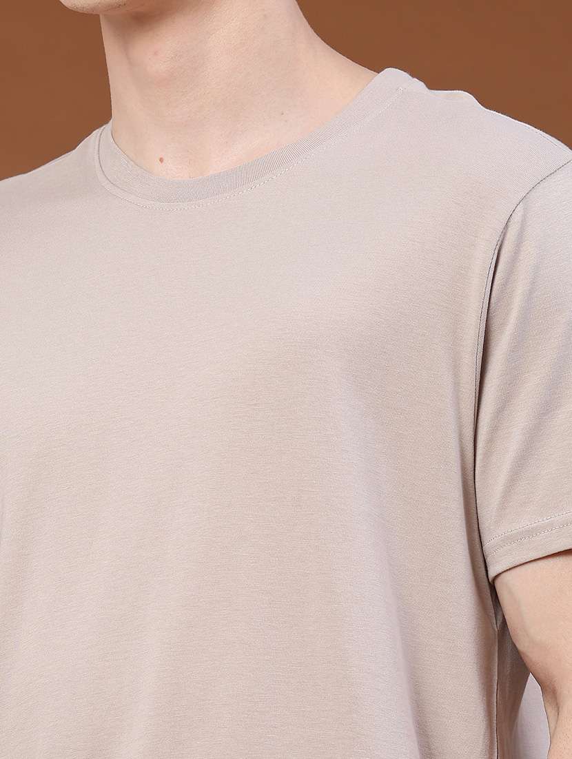 men solid round neck casual t-shirt - 22357334 -  Standard Image - 1