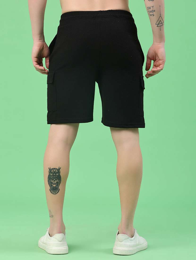 men solid mid rise cargo shorts - 22357366 -  Standard Image - 4