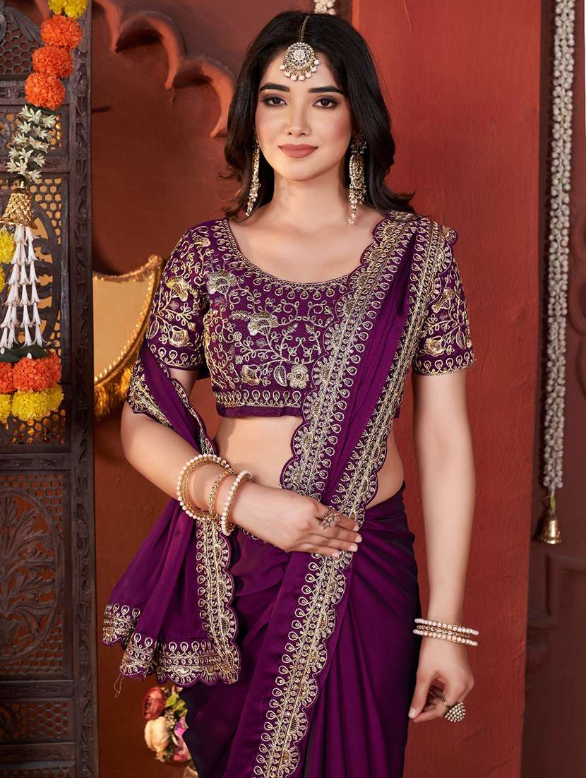 women solid with bordered saree with blouse - 22357835 -  Standard Image - 4