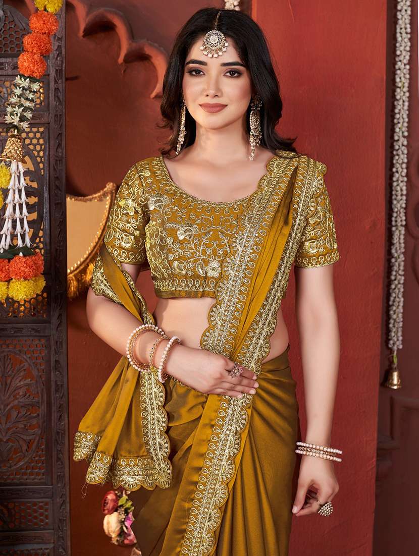 women solid with bordered saree with blouse - 22357837 -  Standard Image - 4