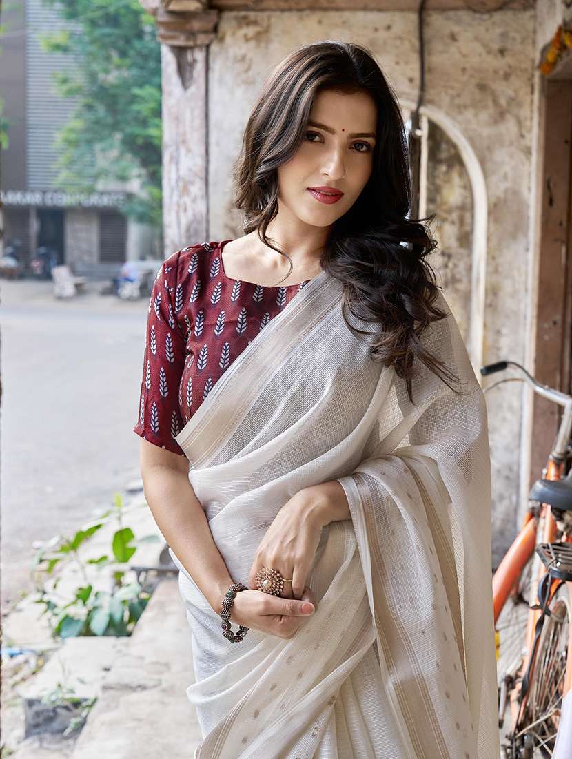 women solid kota doria saree with blouse - 22358009 -  Standard Image - 1