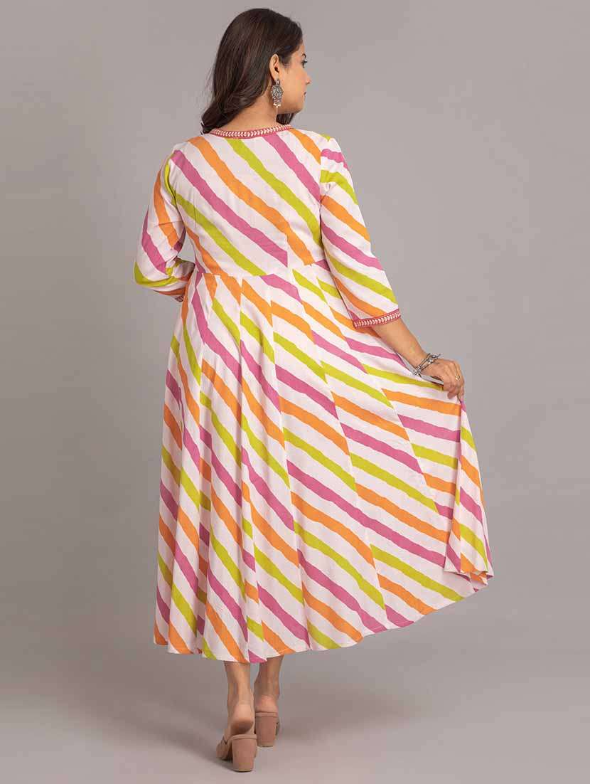 women leheriya three quarter sleeve flared kurta - 22358069 -  Standard Image - 4