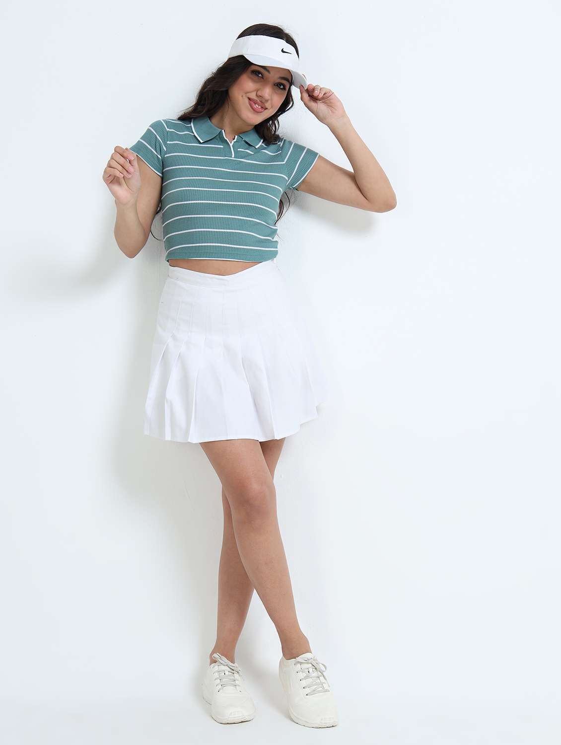 women striped short sleeve crop polo t-shirt - 22358146 -  Standard Image - 4