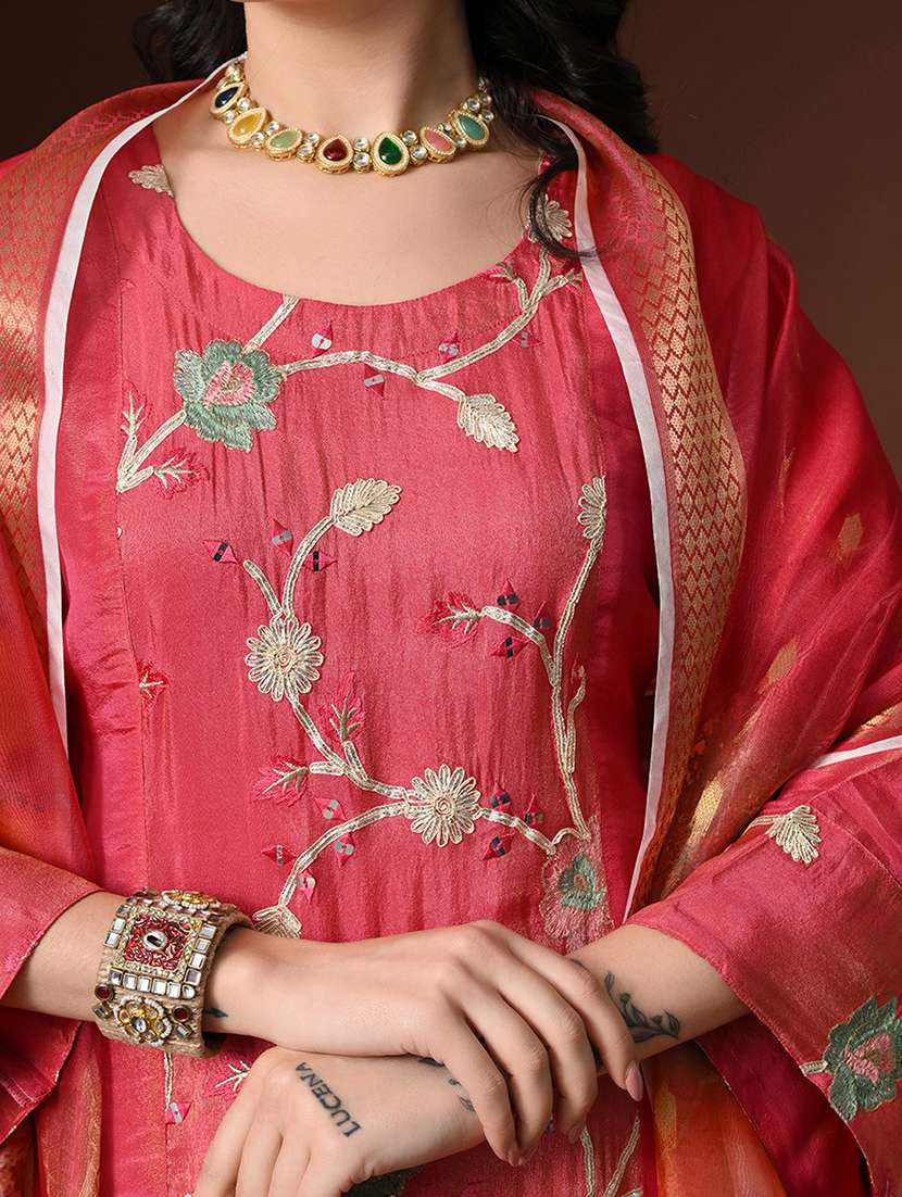 women solid with work three quarter sleeve kurta pant with dupatta set - 22358712 -  Standard Image - 4