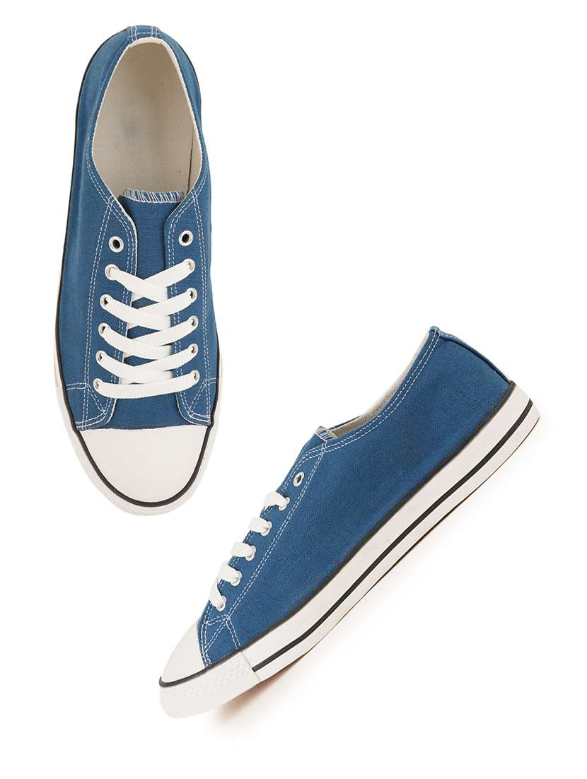 men solid lace up sneaker - 22358827 -  Standard Image - 4