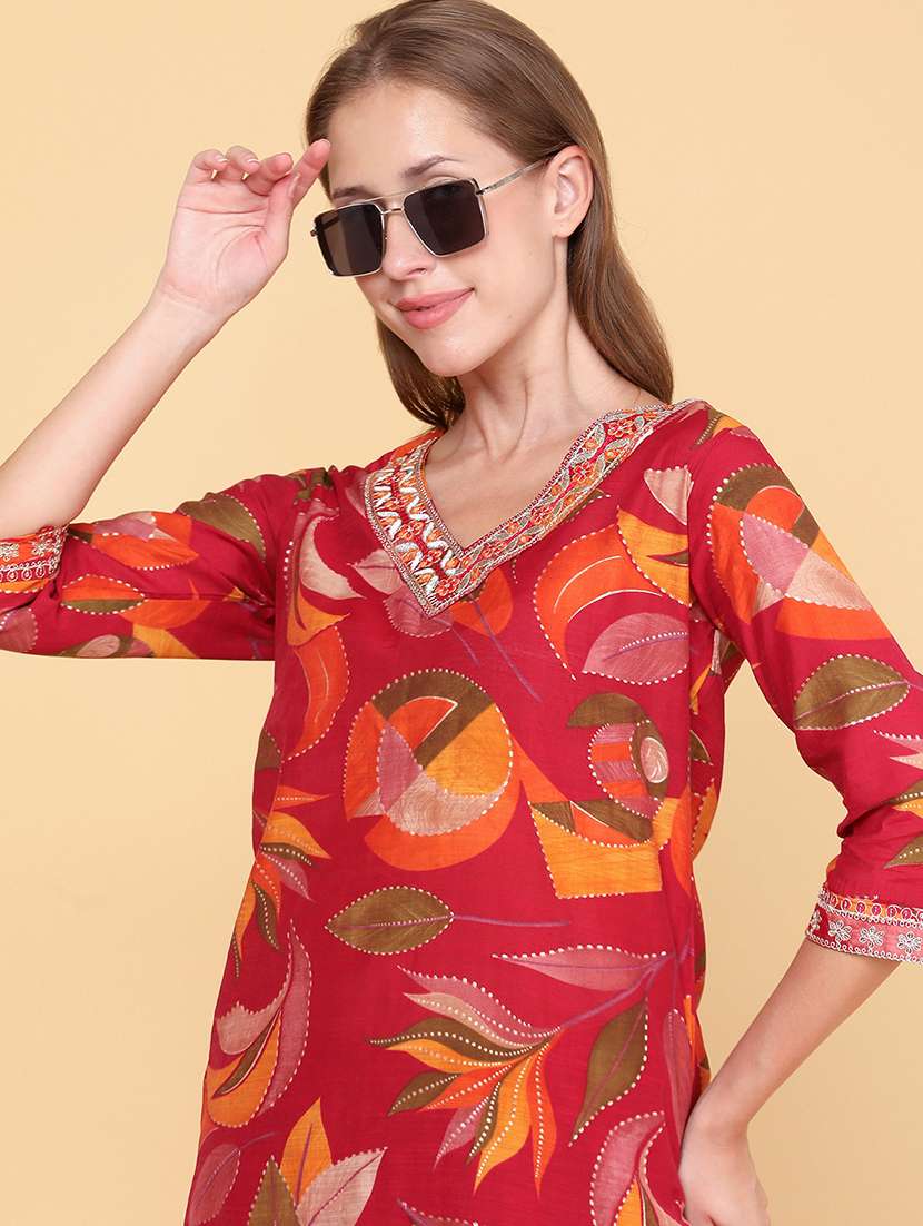 women printed three quarter sleeve kurta pant set - 22360186 -  Standard Image - 1