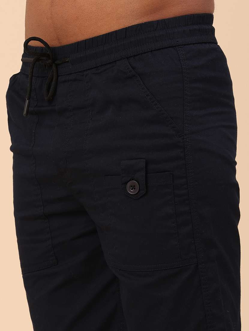 men solid mid rise regular fit shorts - 22361343 -  Standard Image - 1