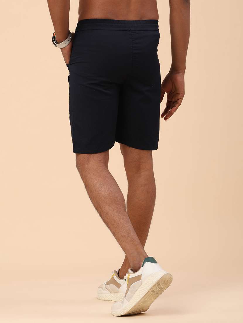 men solid mid rise regular fit shorts - 22361343 -  Standard Image - 4