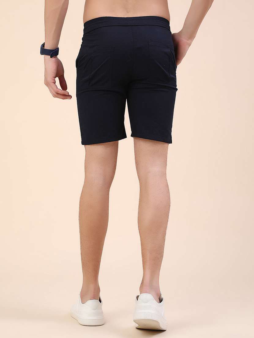 men solid mid rise slim fit short - 22361349 -  Standard Image - 4