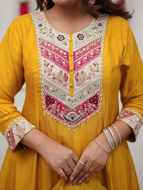 Women Solid With Work Three Quarter Sleeve Kurta Pant With Dupatta Set - 22361811 -  Standard Image - 4
