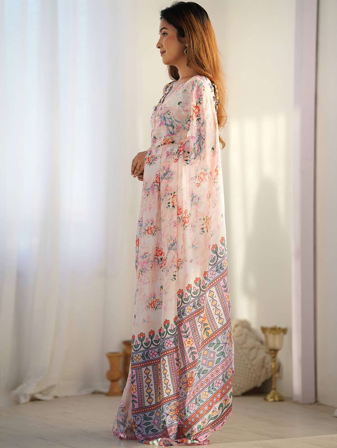 women printed casual wear saree with blouse - 22361818 -  Standard Image - 4