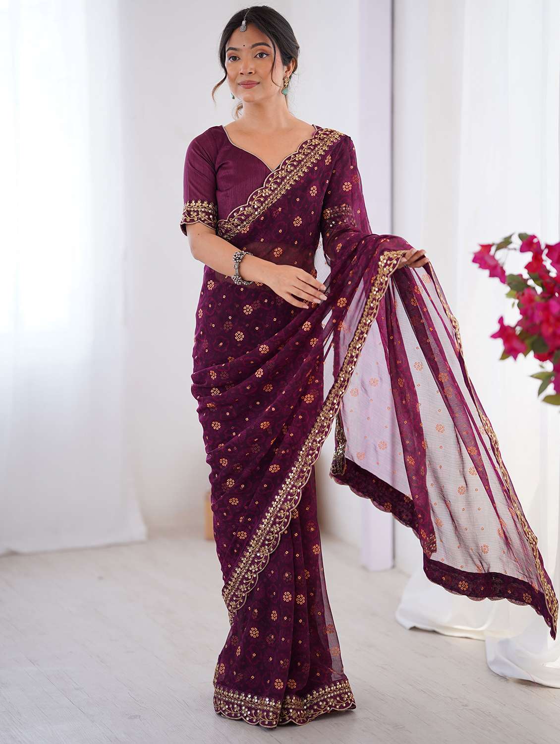 women printed bordered saree with blouse