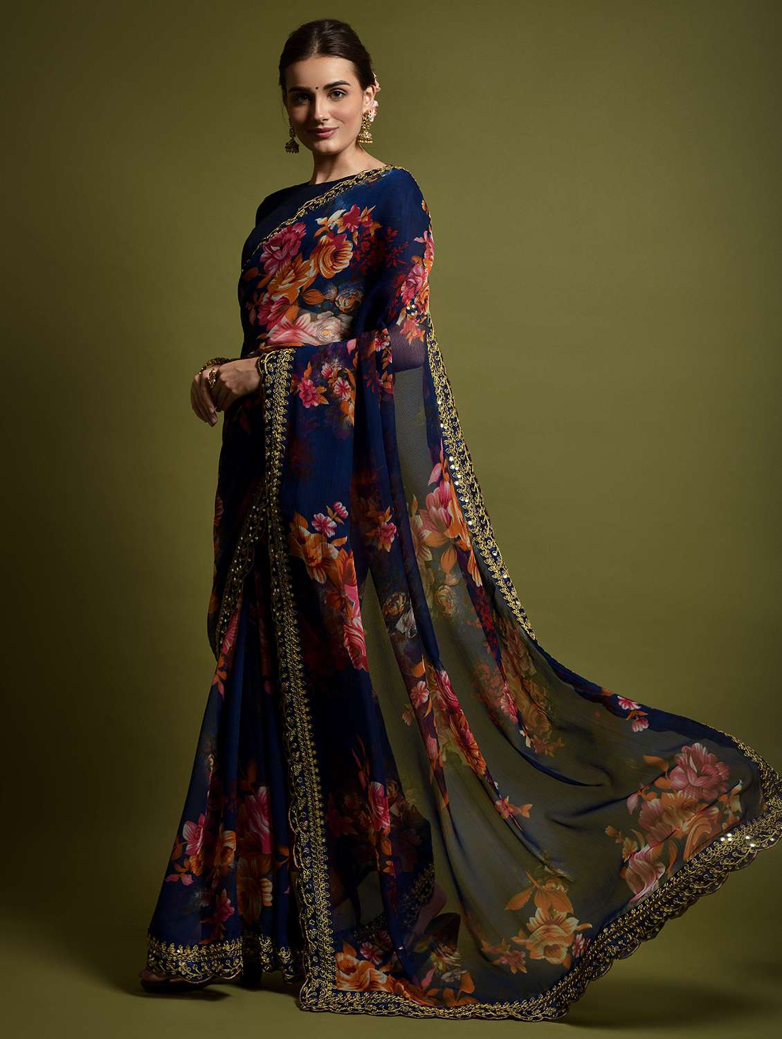 women floral printed bordered saree with blouse - 22361882 -  Standard Image - 1