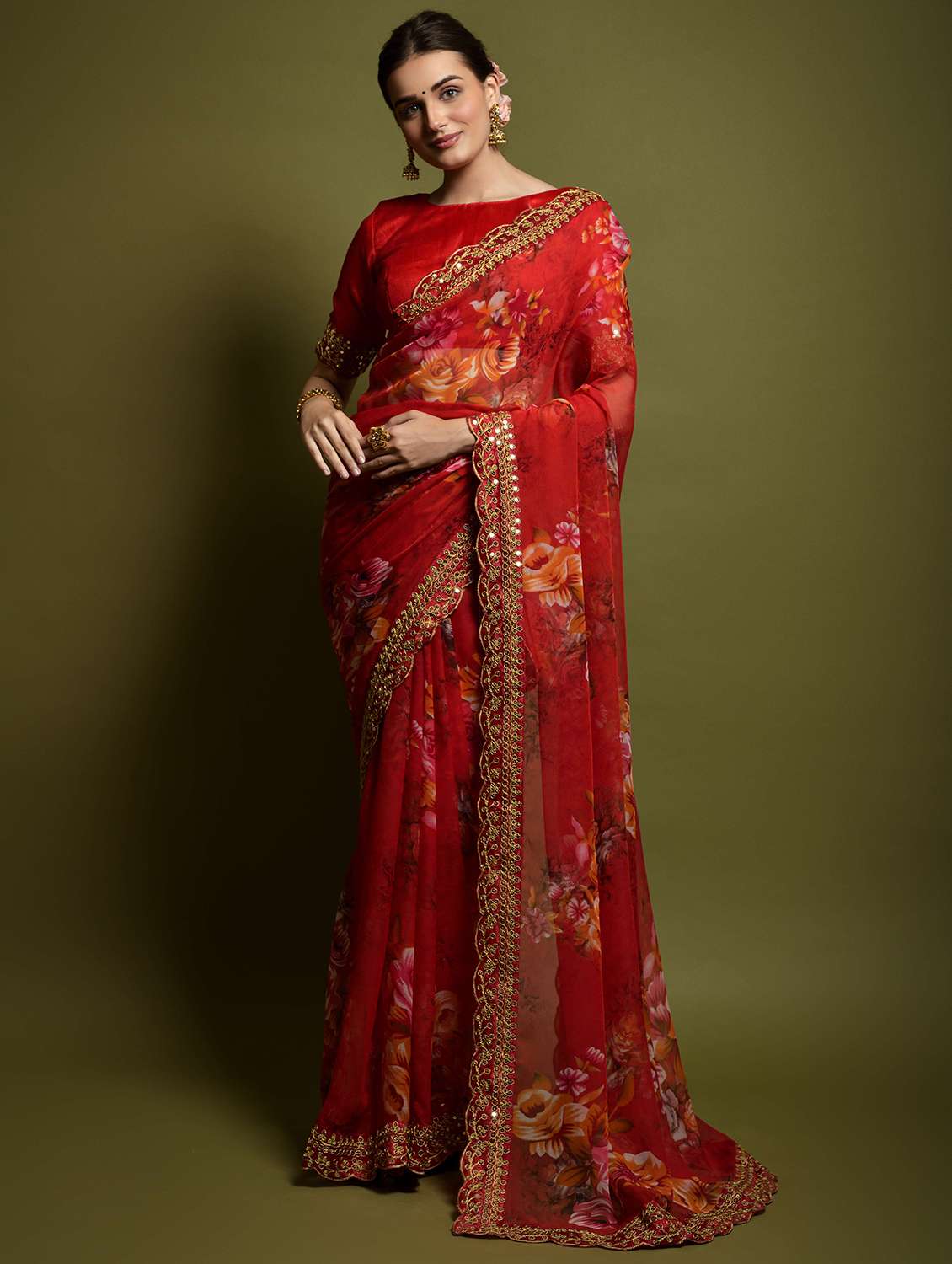 women floral printed bordered saree with blouse