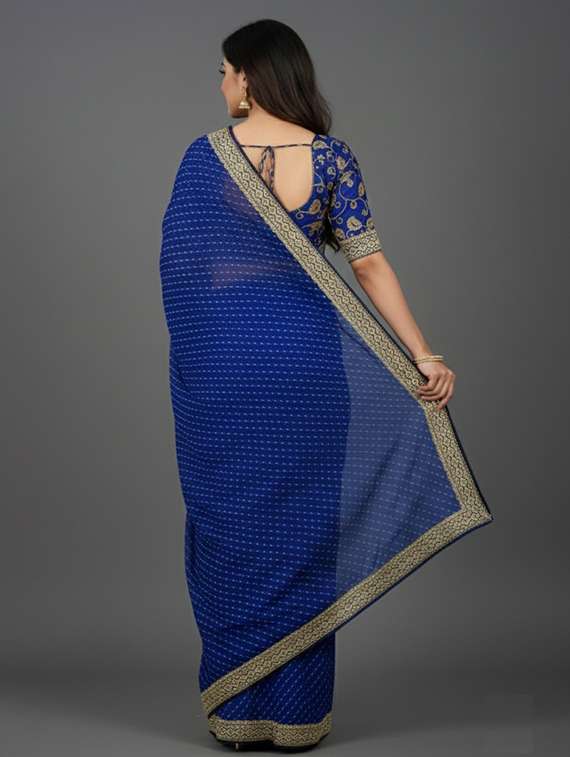 women printed bordered saree with blouse - 22361974 -  Standard Image - 4