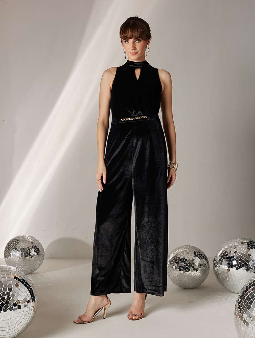 women solid halter neck sleeveless jumpsuit