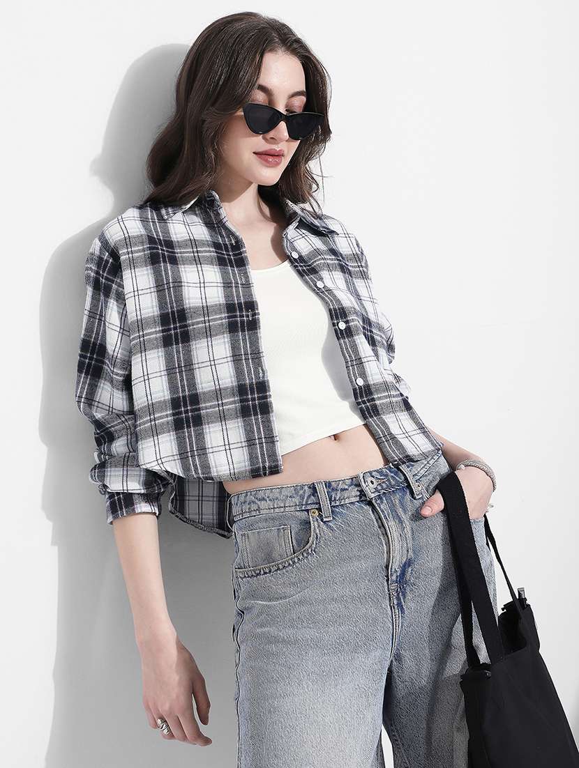 women checkered long sleeve crop shirt