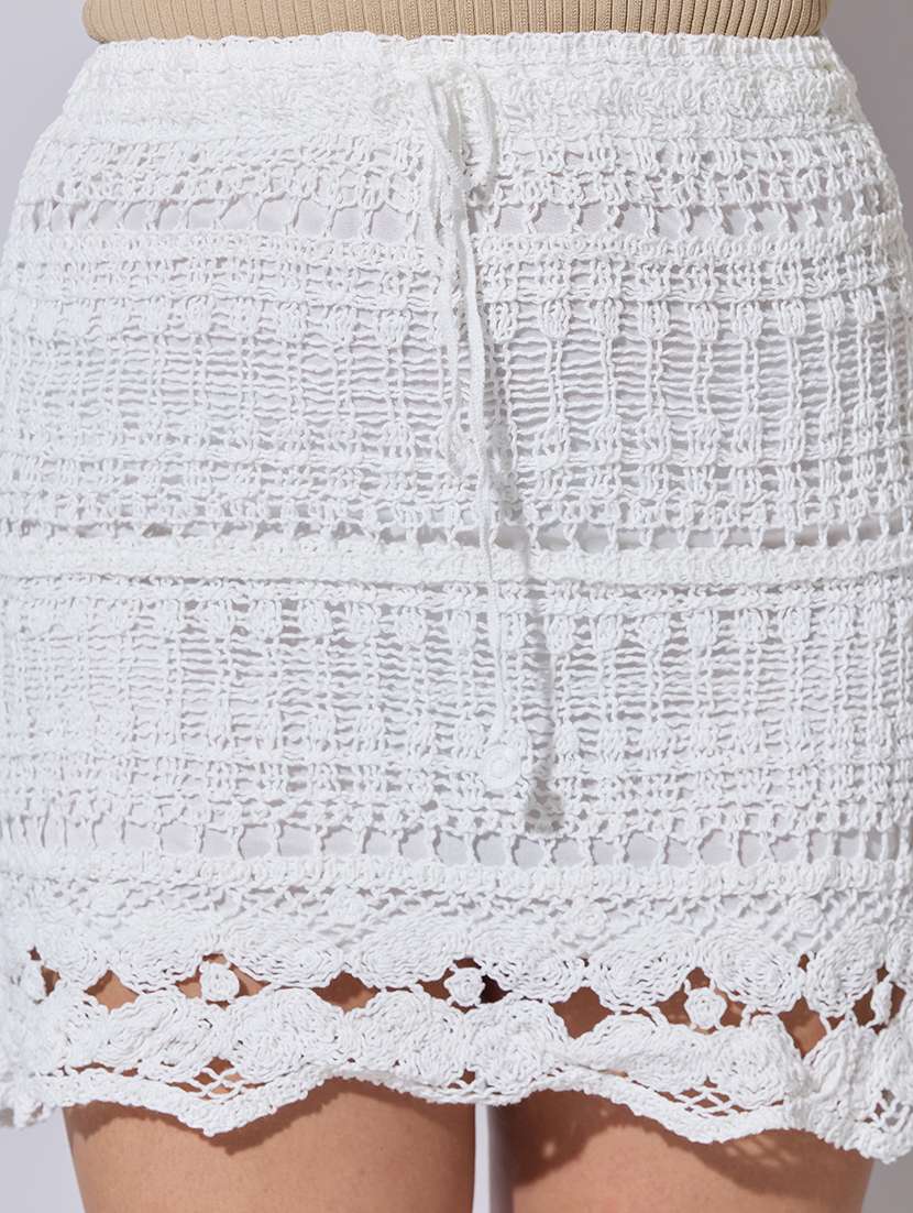 women solid high rise crochet straight skirt - 22363354 -  Standard Image - 4
