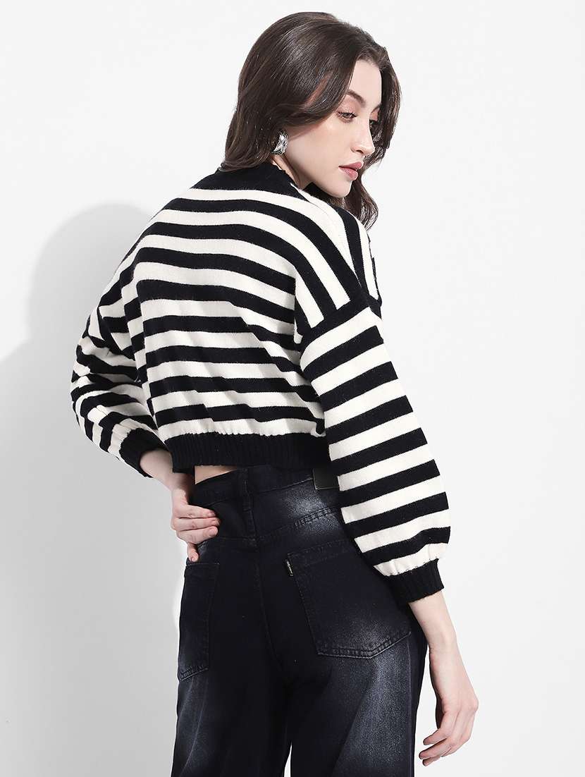 women striped long sleeve crop top - 22363433 -  Standard Image - 4