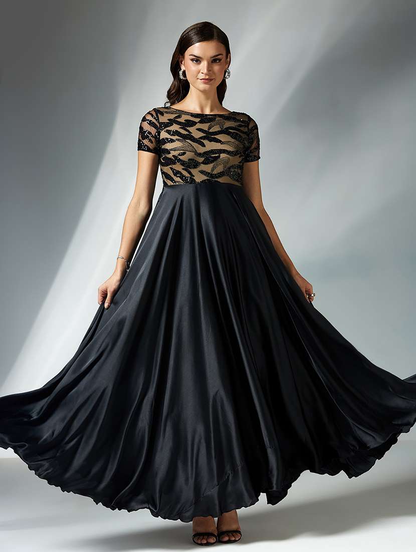 women embellished short sleeve fit & flare dress