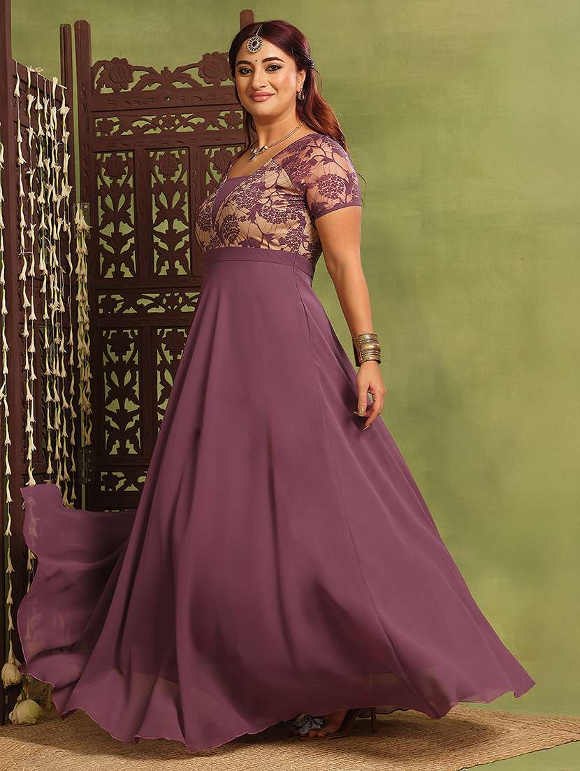 women plus size self designed lace dress