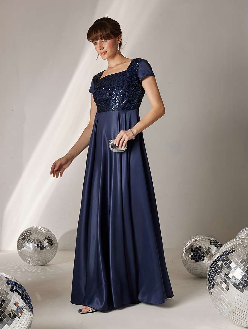 women embellished short sleeve fit & flare dress
