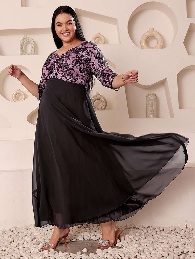 women plus size self designed lace dress