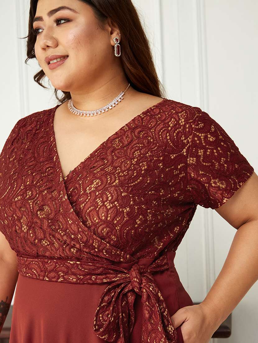 women plus size short sleeve fit & flare dress - 22363758 -  Standard Image - 4