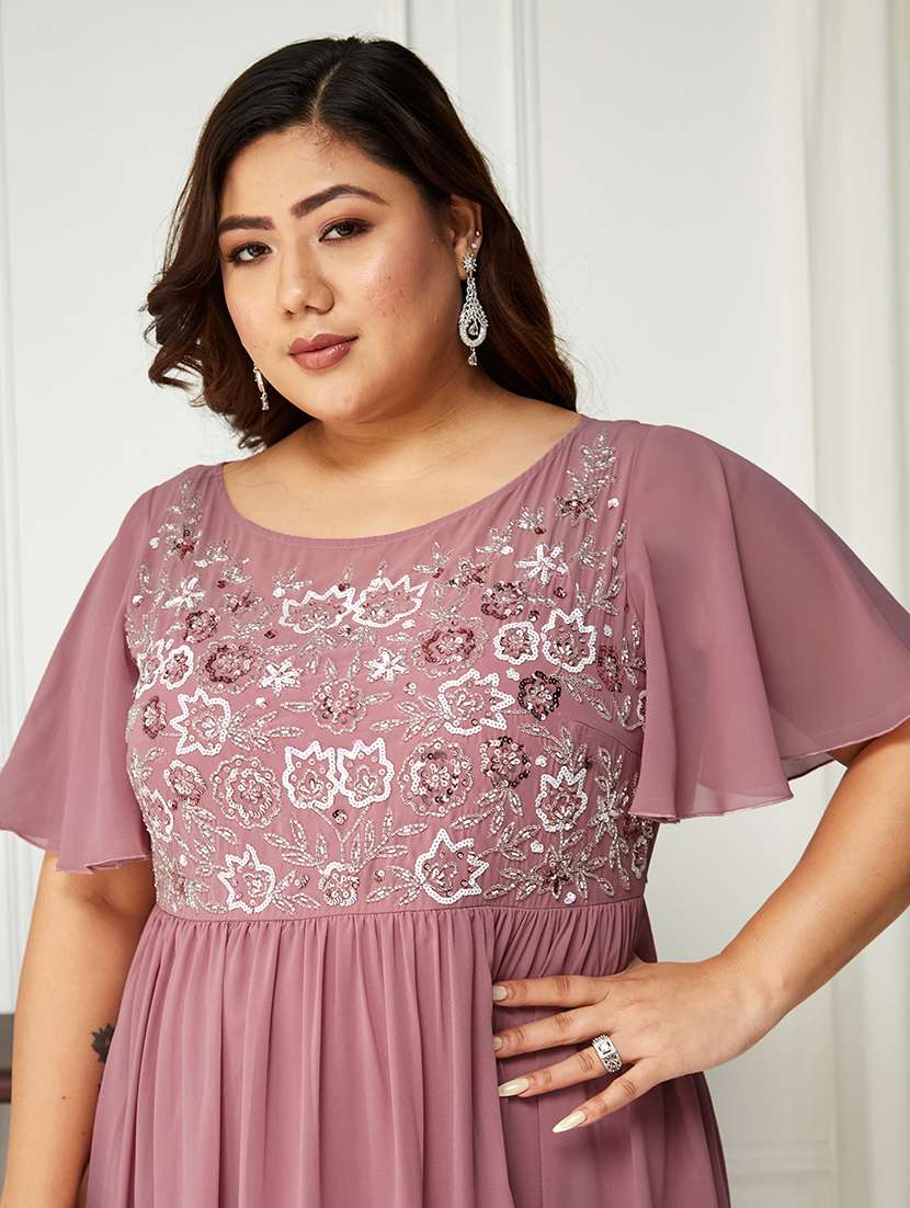 women plus size embroidered flared sleeve dress - 22363772 -  Standard Image - 4