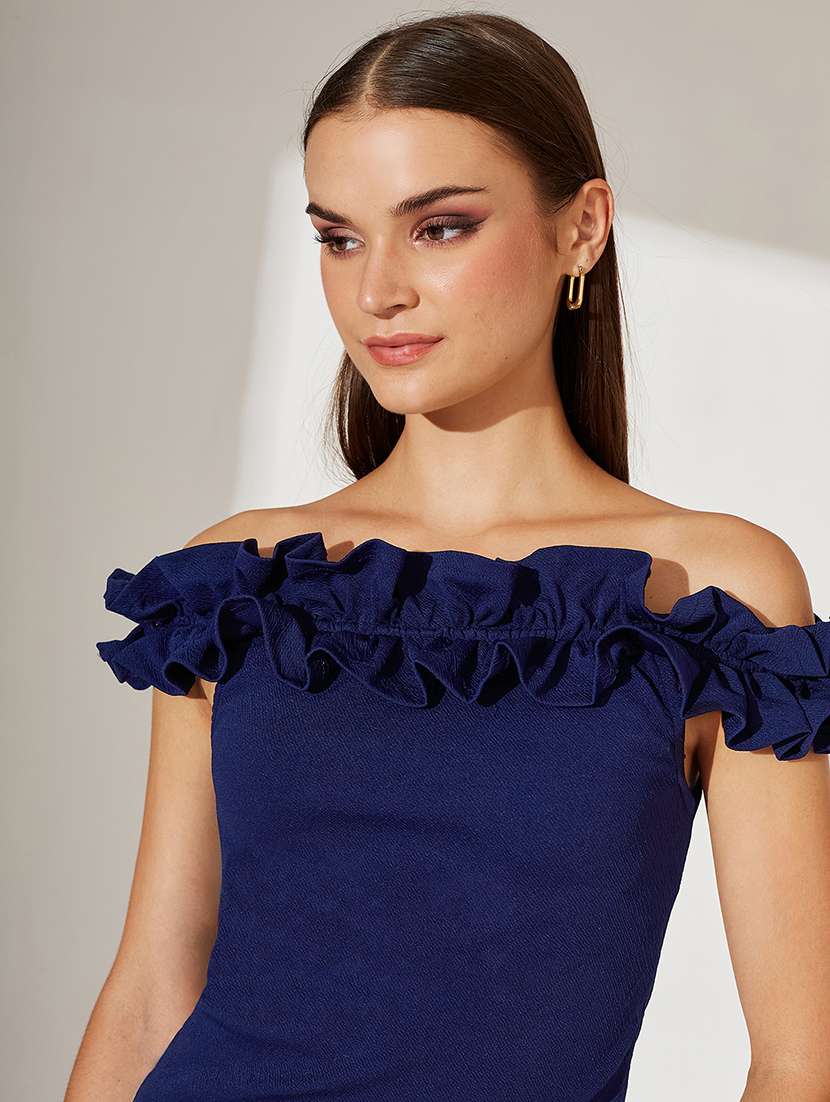 women solid off shoulder straight top - 22364109 -  Standard Image - 4