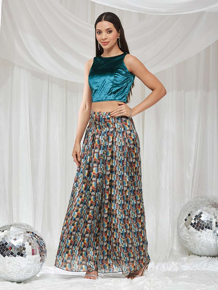 women solid sleeveless velvet crop top - 22364245 -  Standard Image - 1