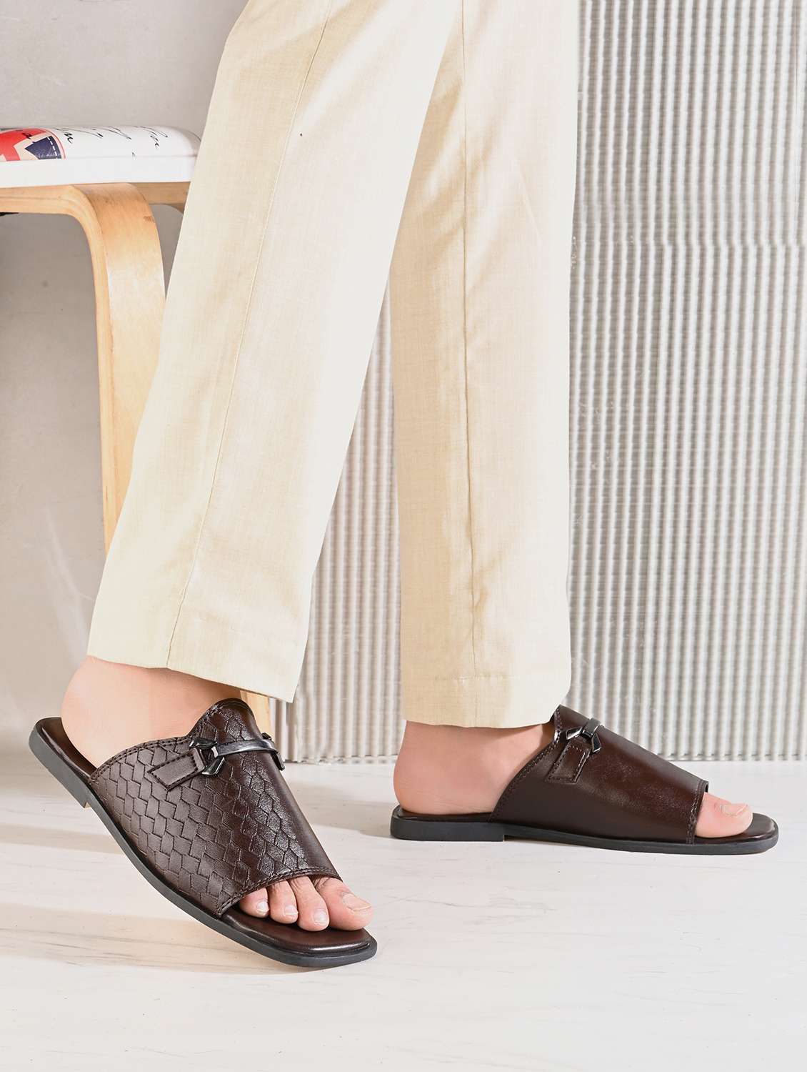 men solid slip on sandal - 22364263 -  Standard Image - 1