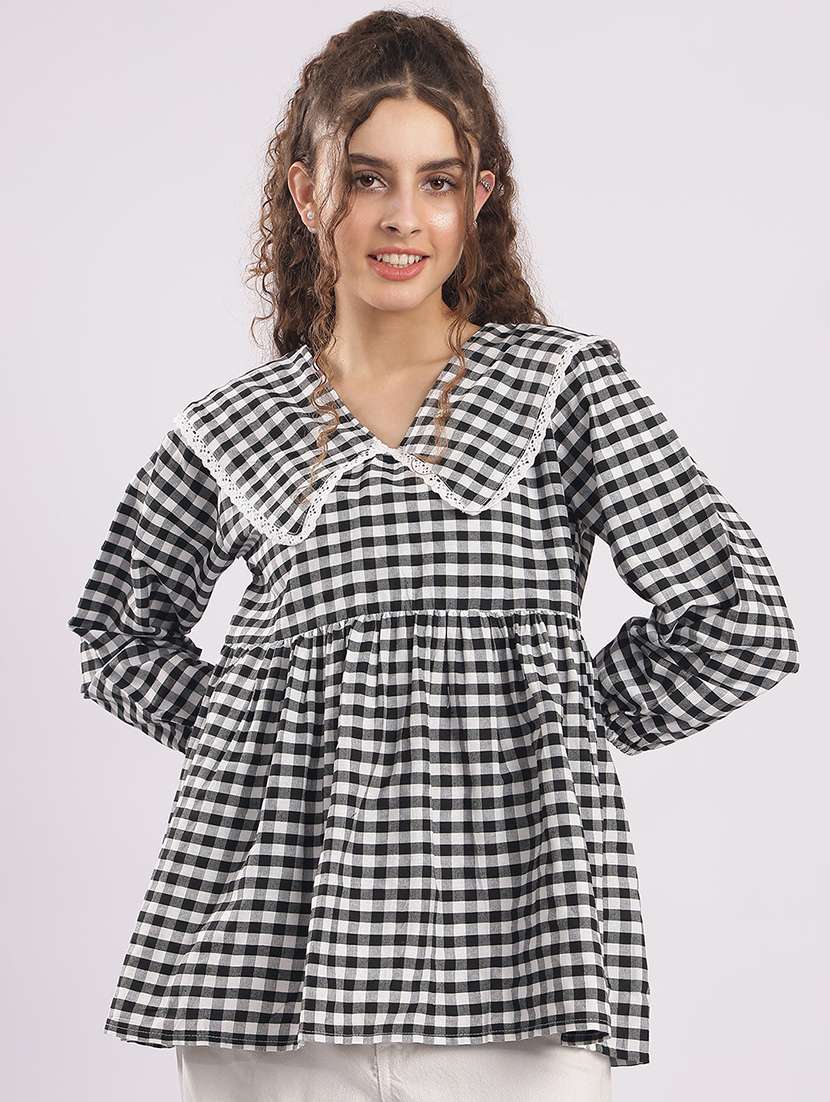 women checkered puff sleeve flared top