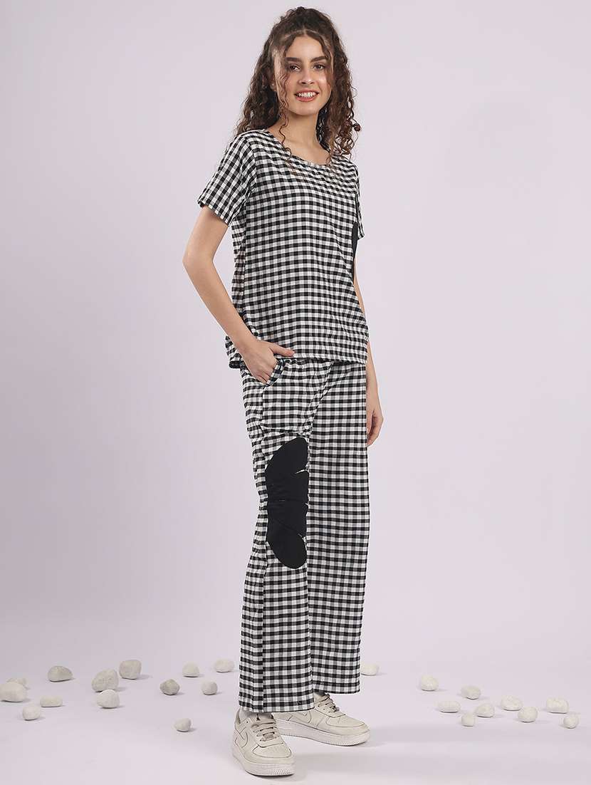 women checkered top and trouser co-ord set - 22364467 -  Standard Image - 1