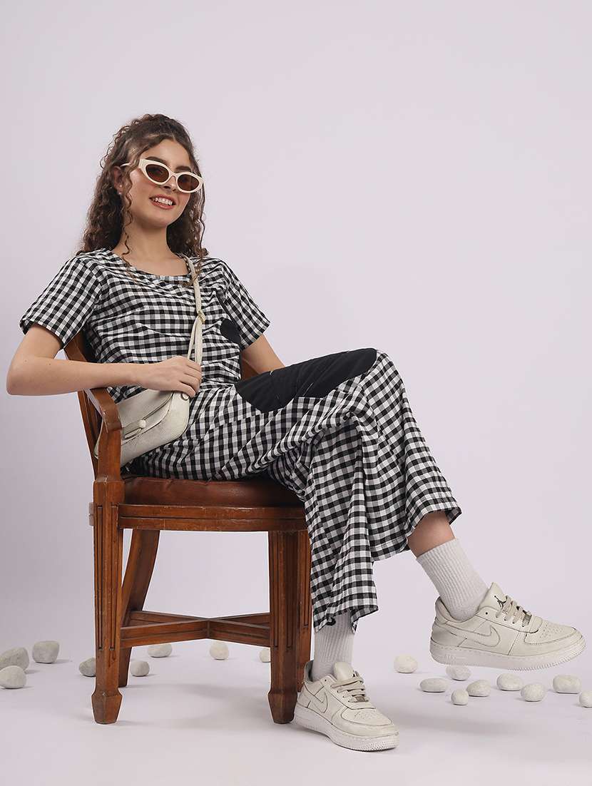 women checkered top and trouser co-ord set - 22364467 -  Standard Image - 4