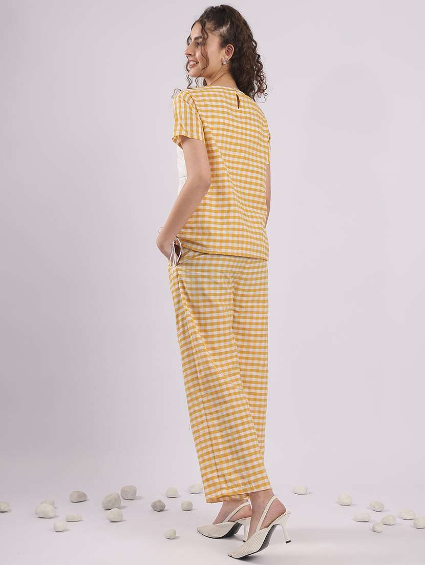 women checkered top and trouser co-ord set - 22364468 -  Standard Image - 4