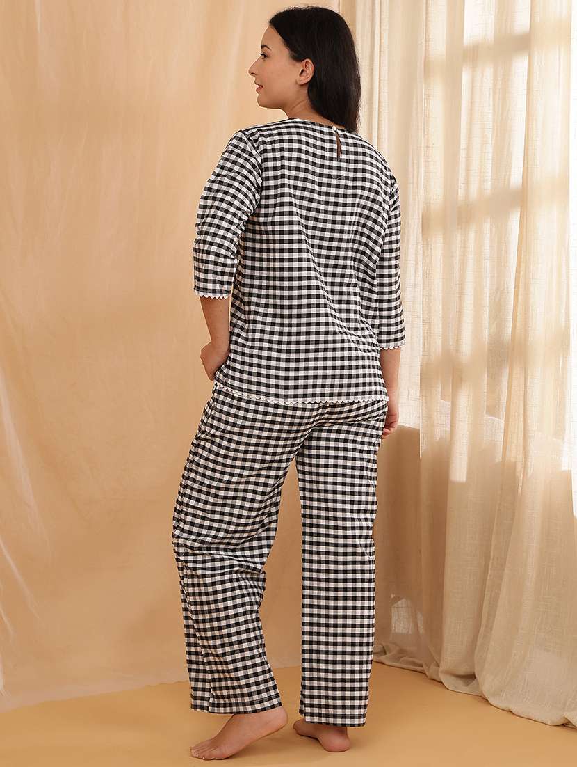 women checkered nightwear pyjama set  - 22364499 -  Standard Image - 4