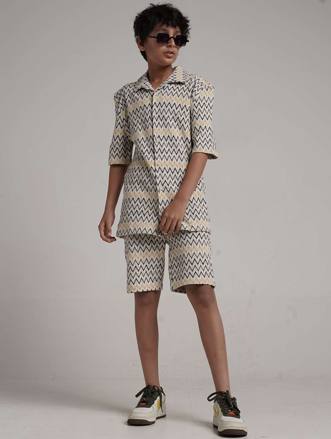 boys printed shirt and shorts co-ords set