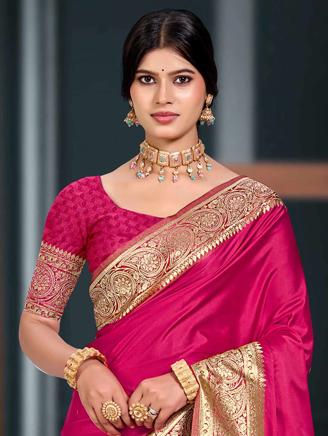 women solid with bordered saree with blouse - 22368385 -  Standard Image - 1