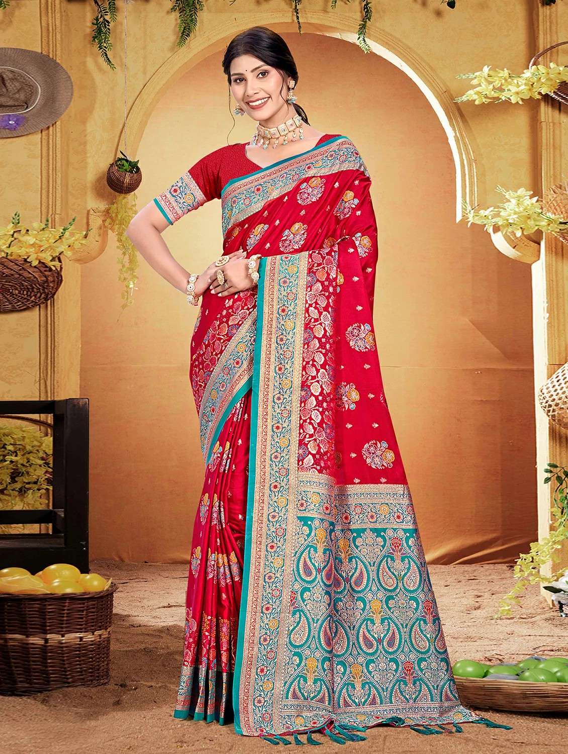 women self design banarasi saree with blouse
