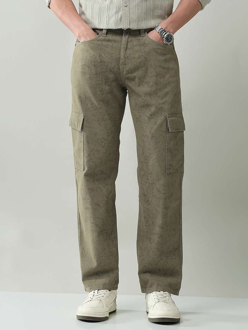 men solid mid rise regular fit cargo - 22368704 -  Standard Image - 1