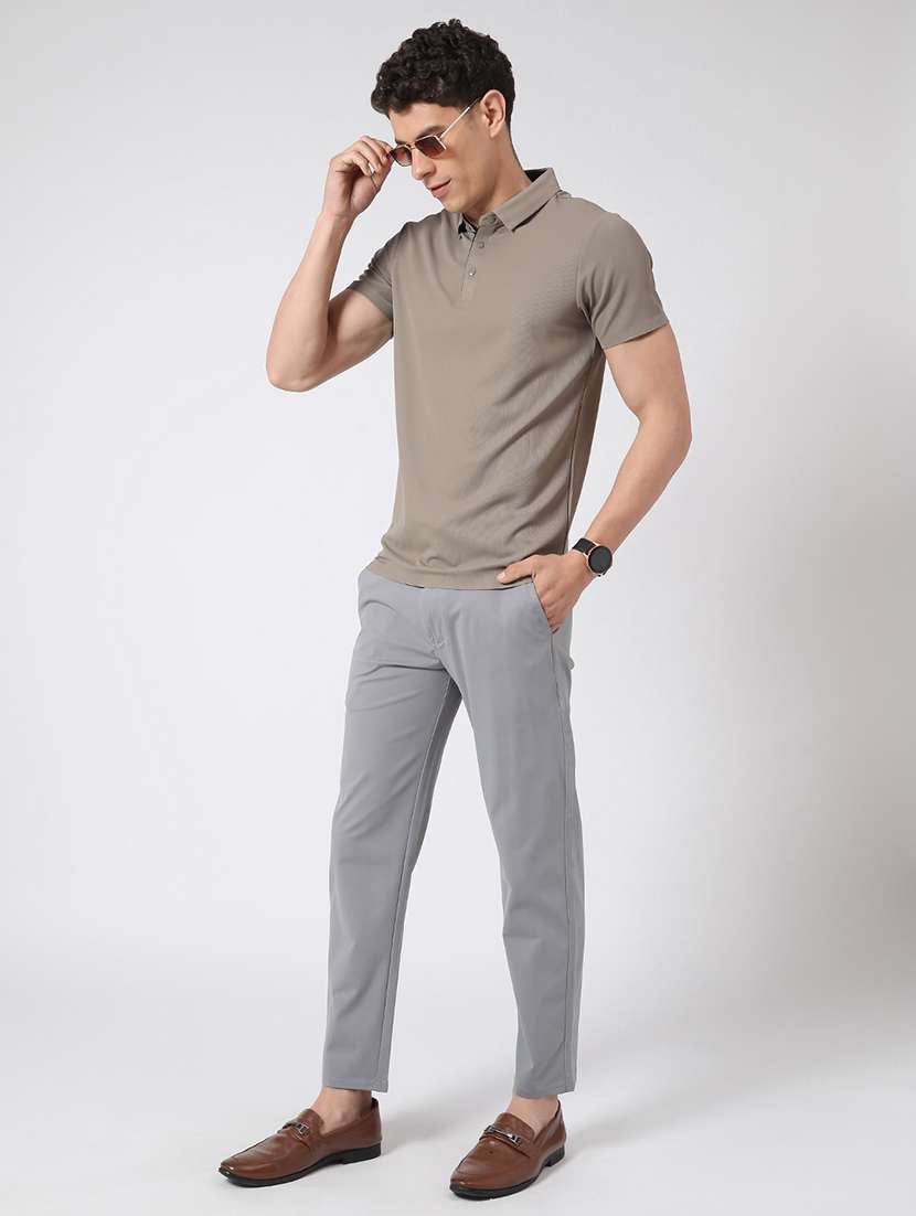 Men Grey Cotton Blend Plain T-shirt - 22371170 -  Standard Image - 4