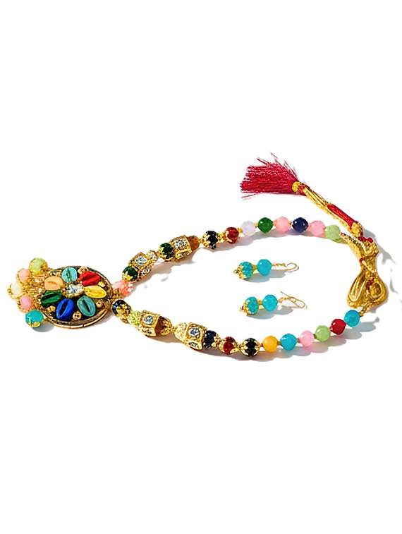 women pendant necklace set with earrings - 22373079 -  Standard Image - 6