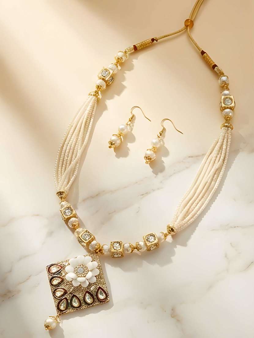 women pendant necklace set with earrings - 22373082 -  Standard Image - 1