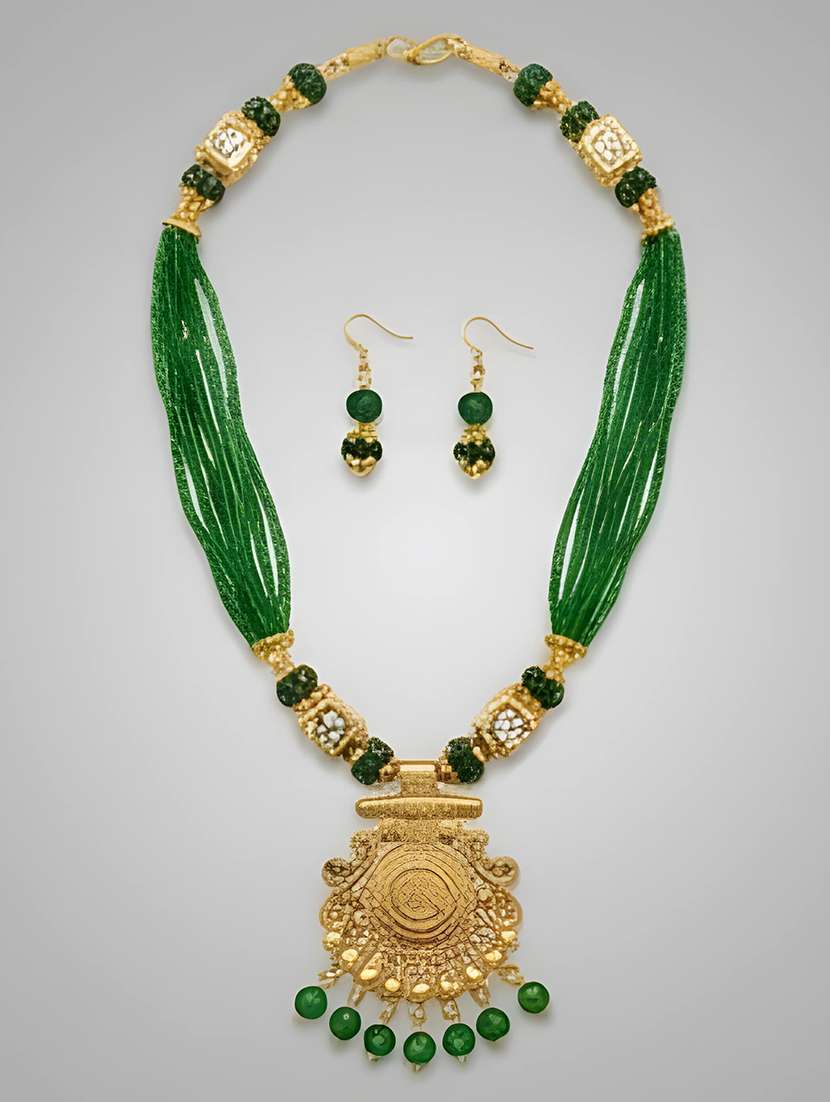 women pendant necklace set with earrings - 22373085 -  Standard Image - 4