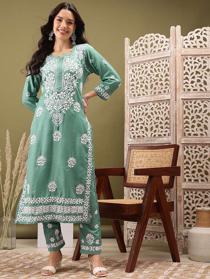 women solid with work three quarter sleeve kurta pant set