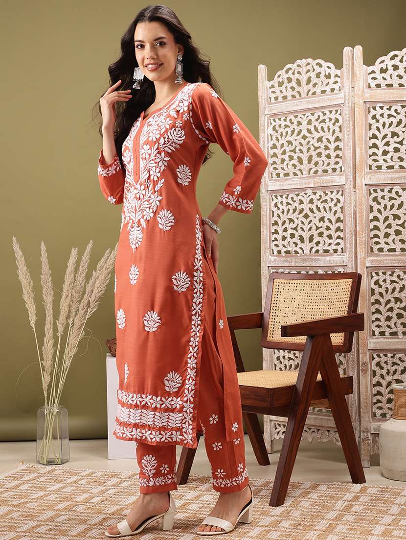 Women Solid With Work Three Quarter Sleeve Kurta Pant Set - 22373415 -  Standard Image - 4