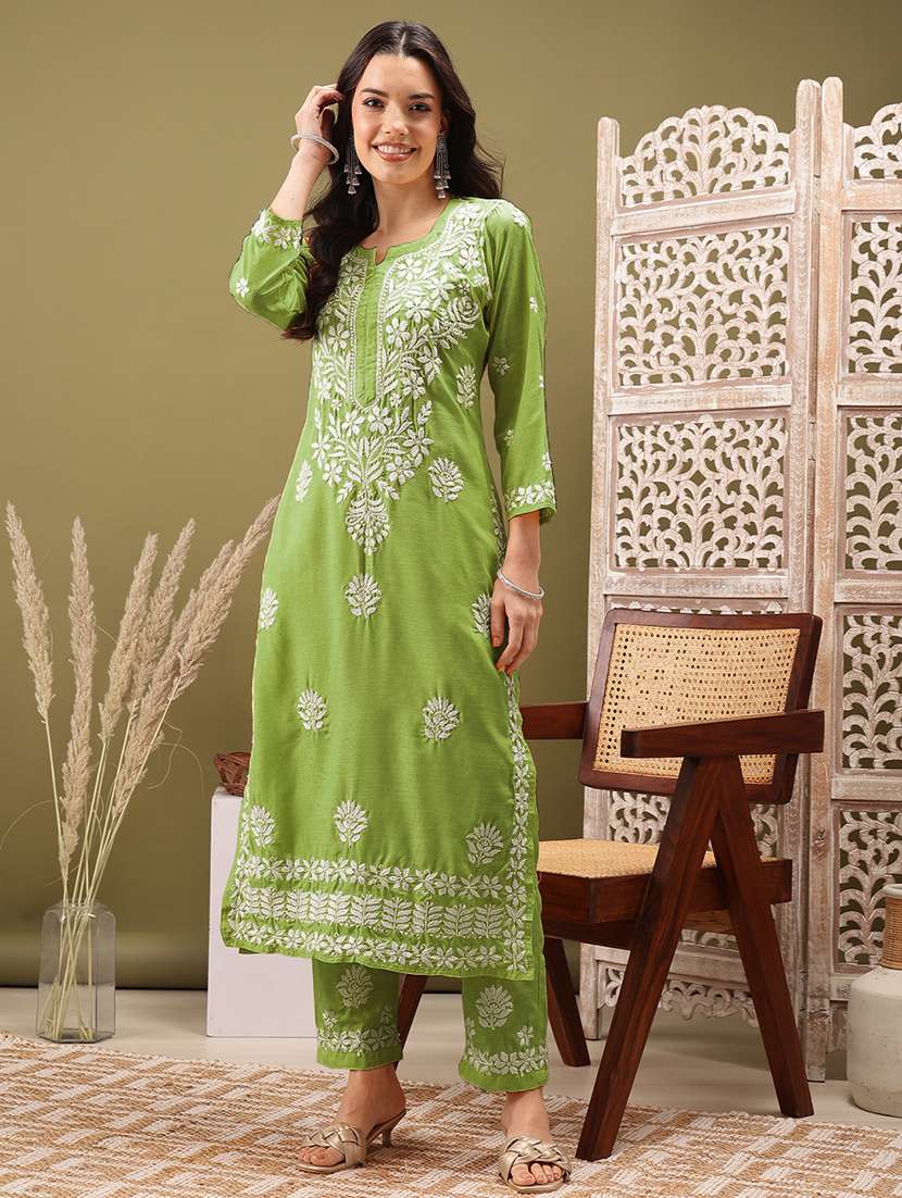 women solid with work three quarter sleeve kurta pant set